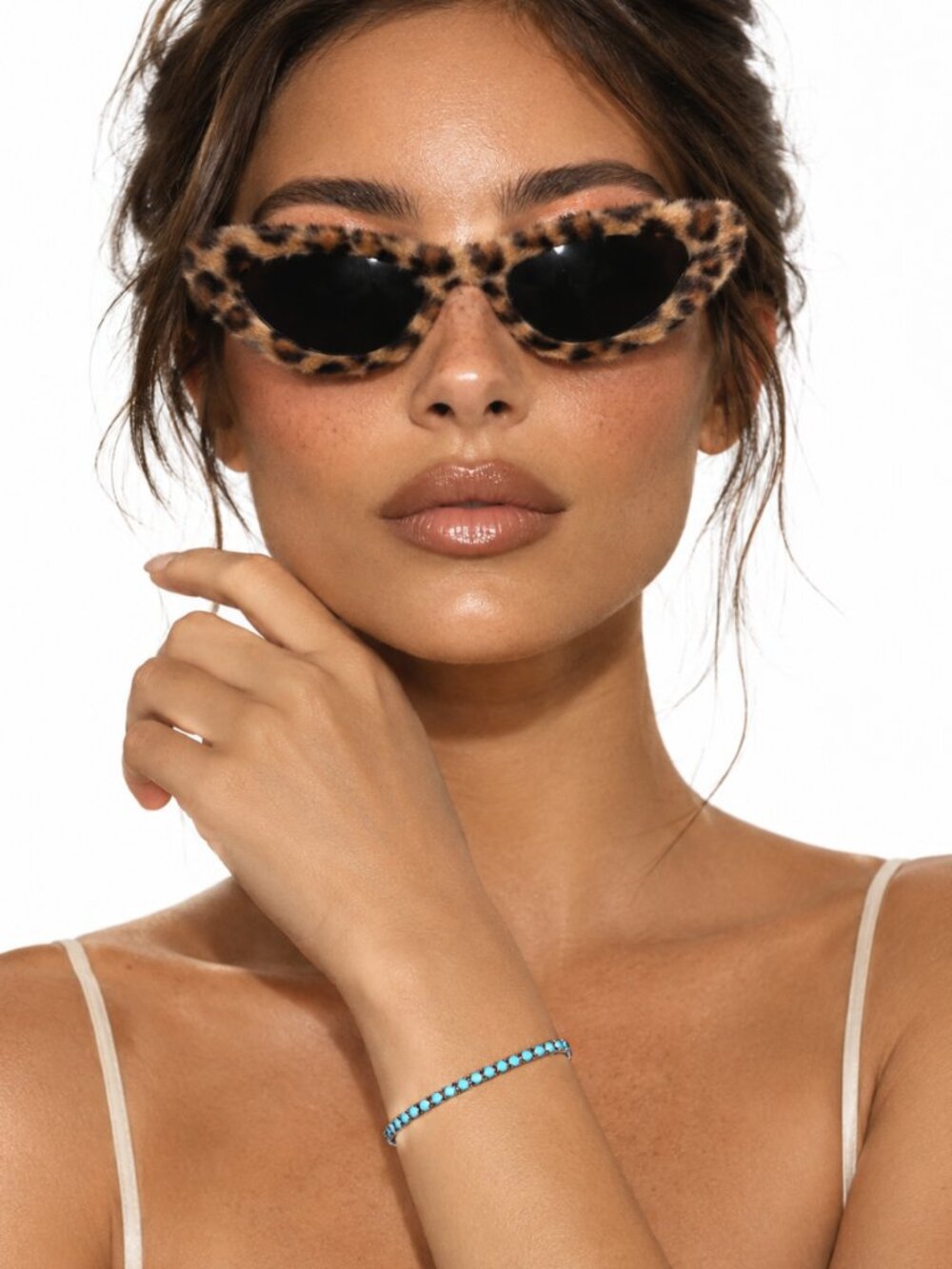✨ Turn heads without saying a word.